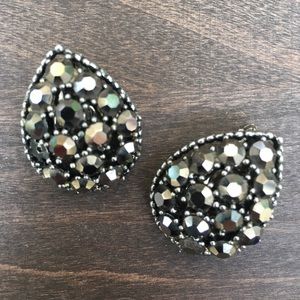TEAR DROP SHAPE VINTAGE WEISS RHINESTONE EARRINGS